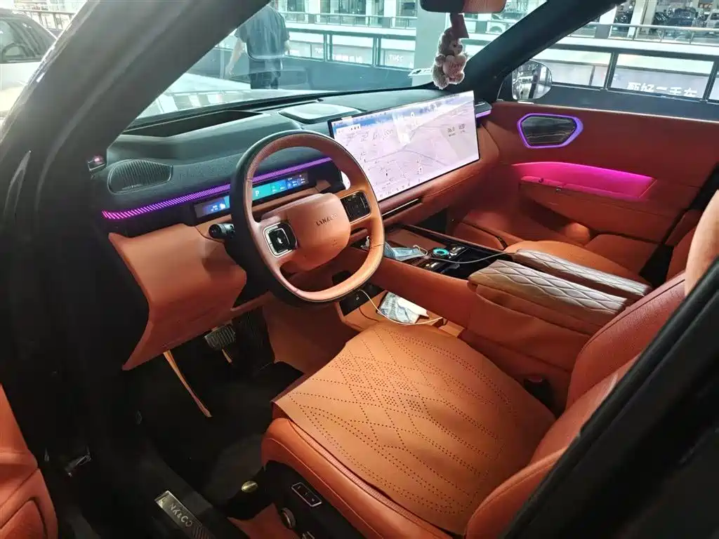 Lynk & Co 900 2025 2.0T Ultra 6 мест