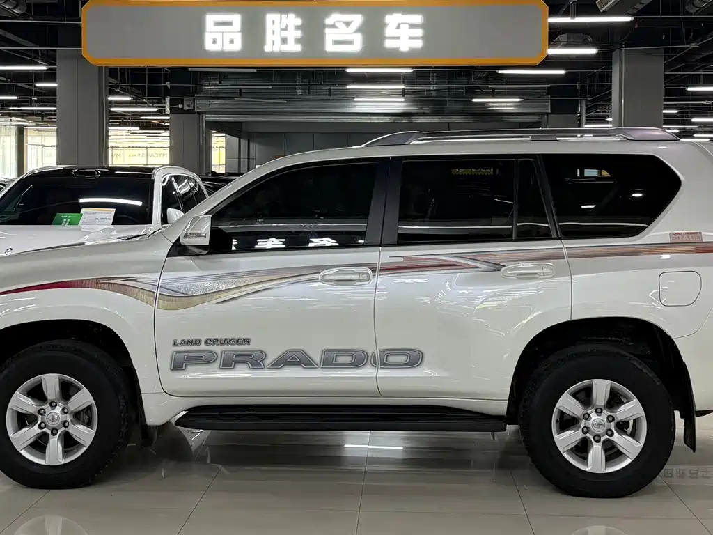 Toyota Land Cruiser Prado 2016 4.0L GX-R