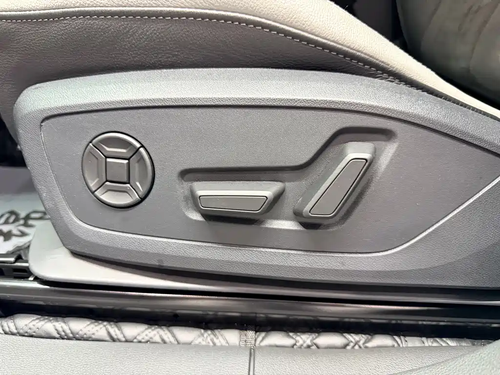 Audi Q3 — миниатюра 14