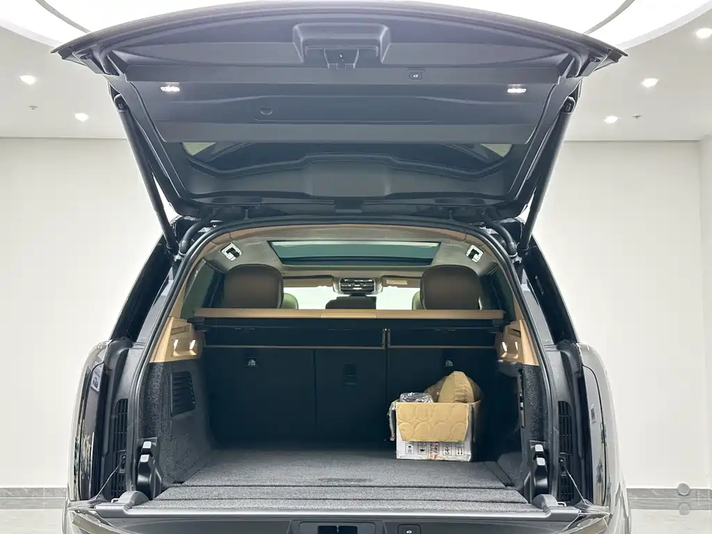 Land Rover Range Rover — миниатюра 24