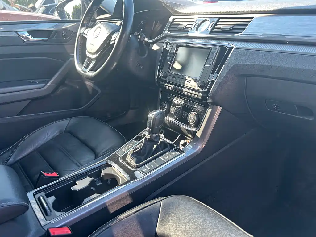 Volkswagen Passat — миниатюра 26