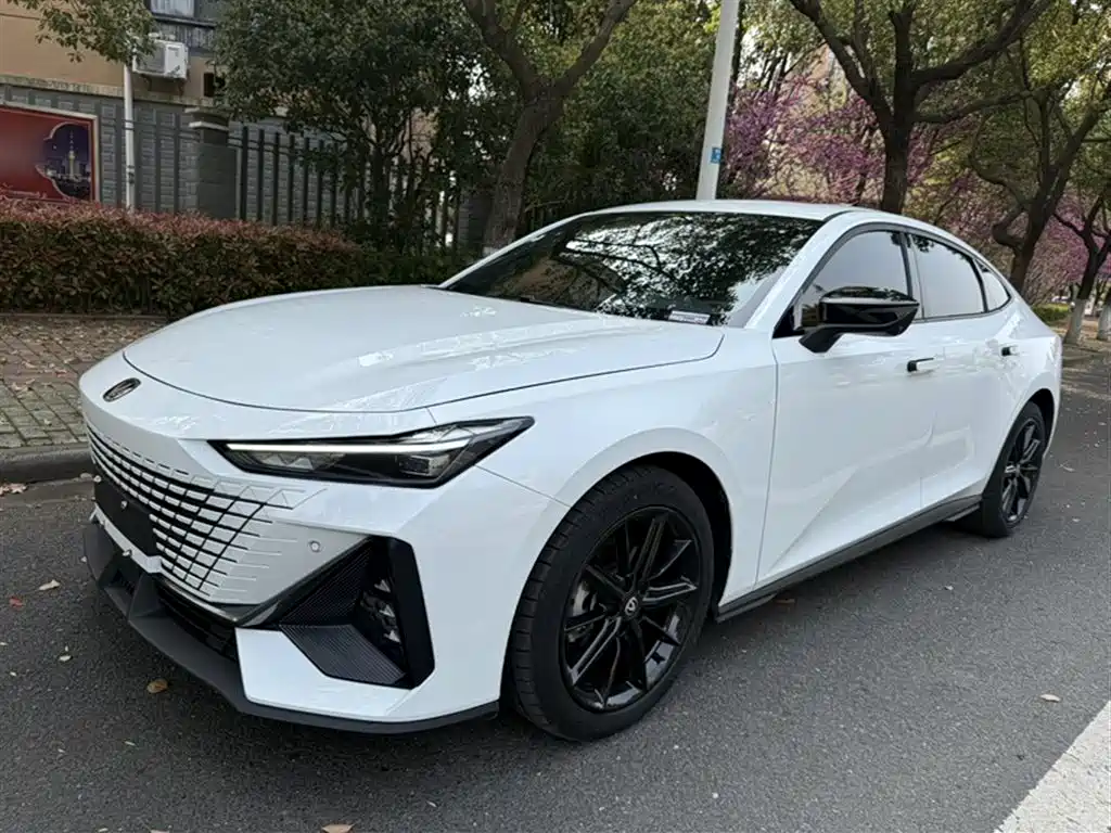 Changan UNI-V 2023