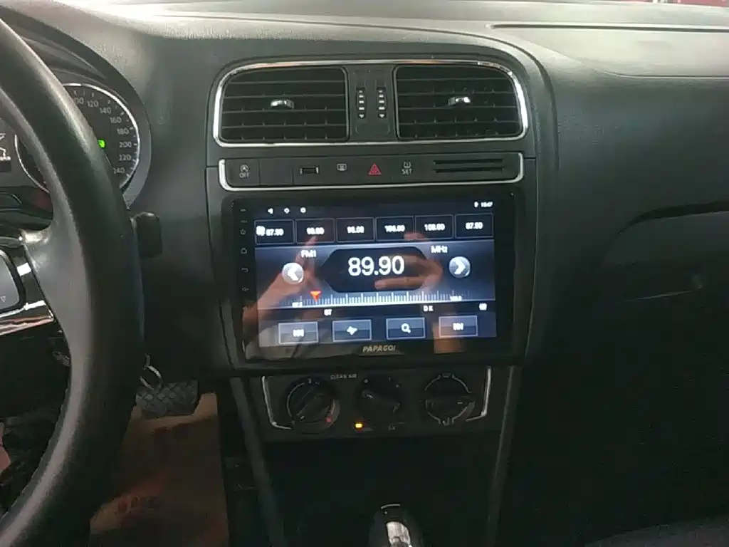 Volkswagen Polo — миниатюра 13