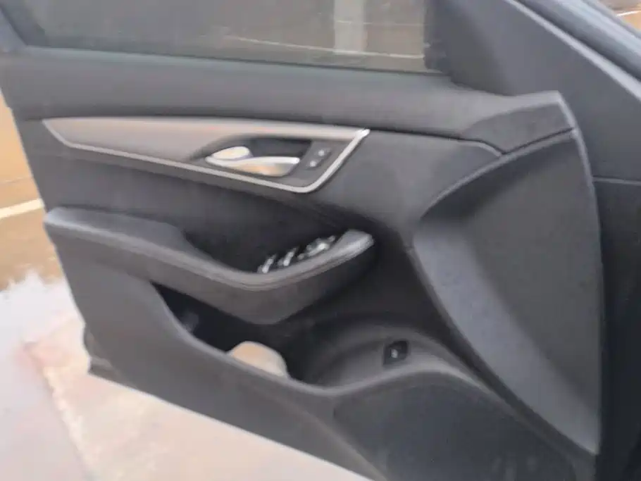 Cadillac CT5 — миниатюра 7