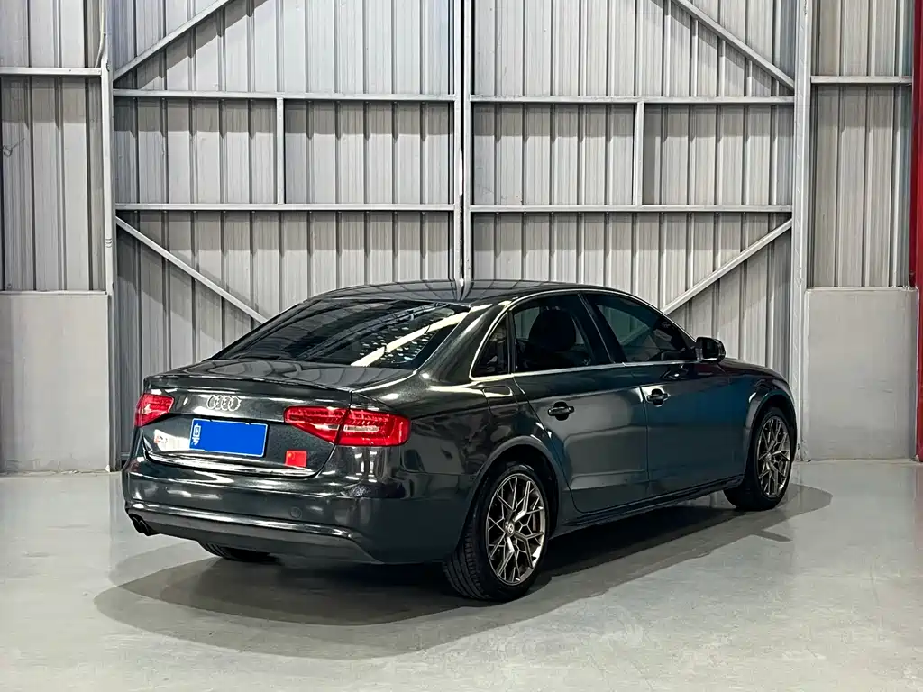 Audi A4L — миниатюра 7