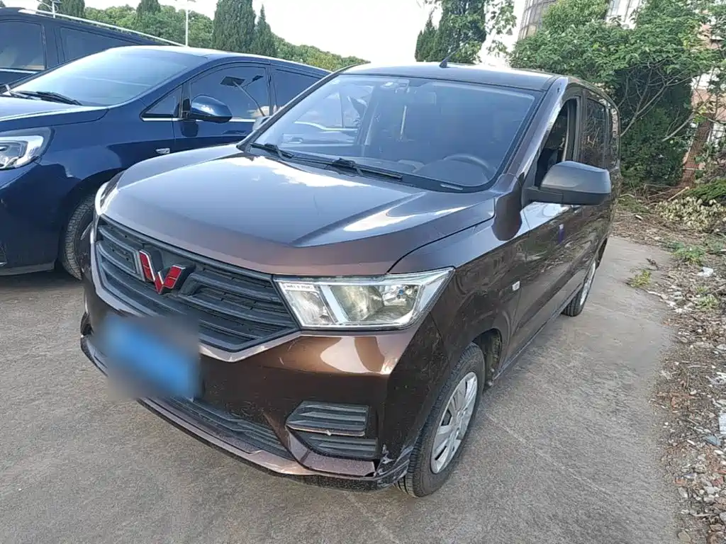 Wuling Hongguang — миниатюра 2