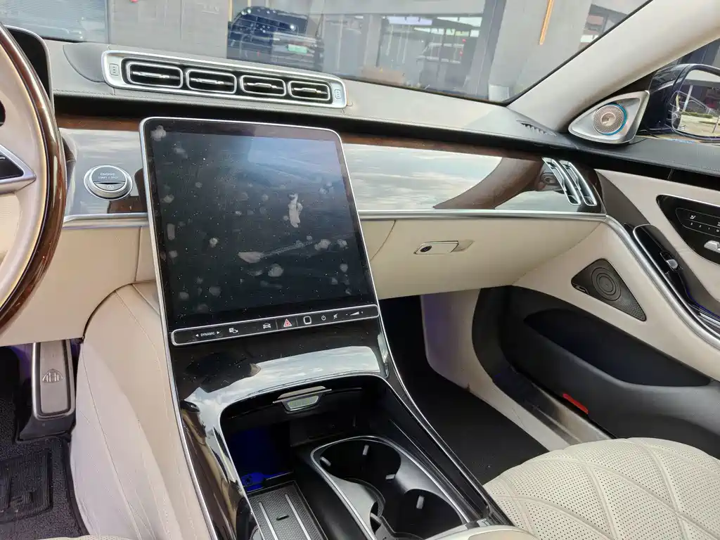 Mercedes-Benz S-Class — миниатюра 13