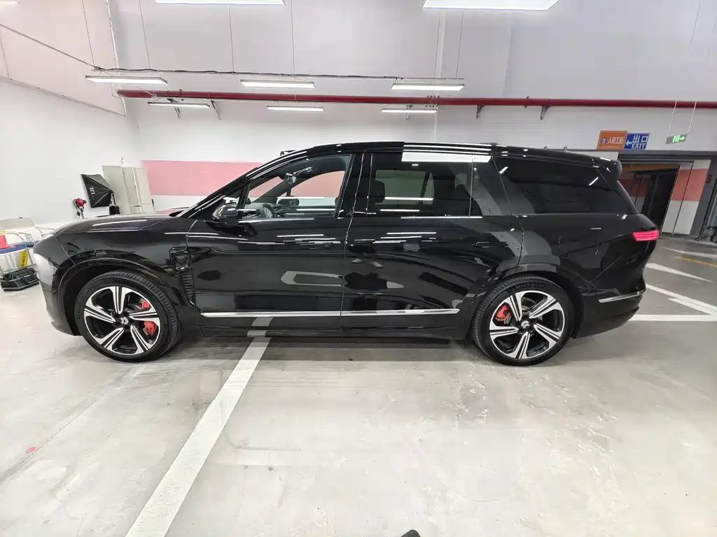 NIO ES8 — миниатюра 2