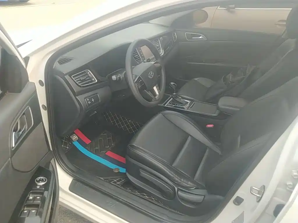 Hyundai Mistra — миниатюра 16