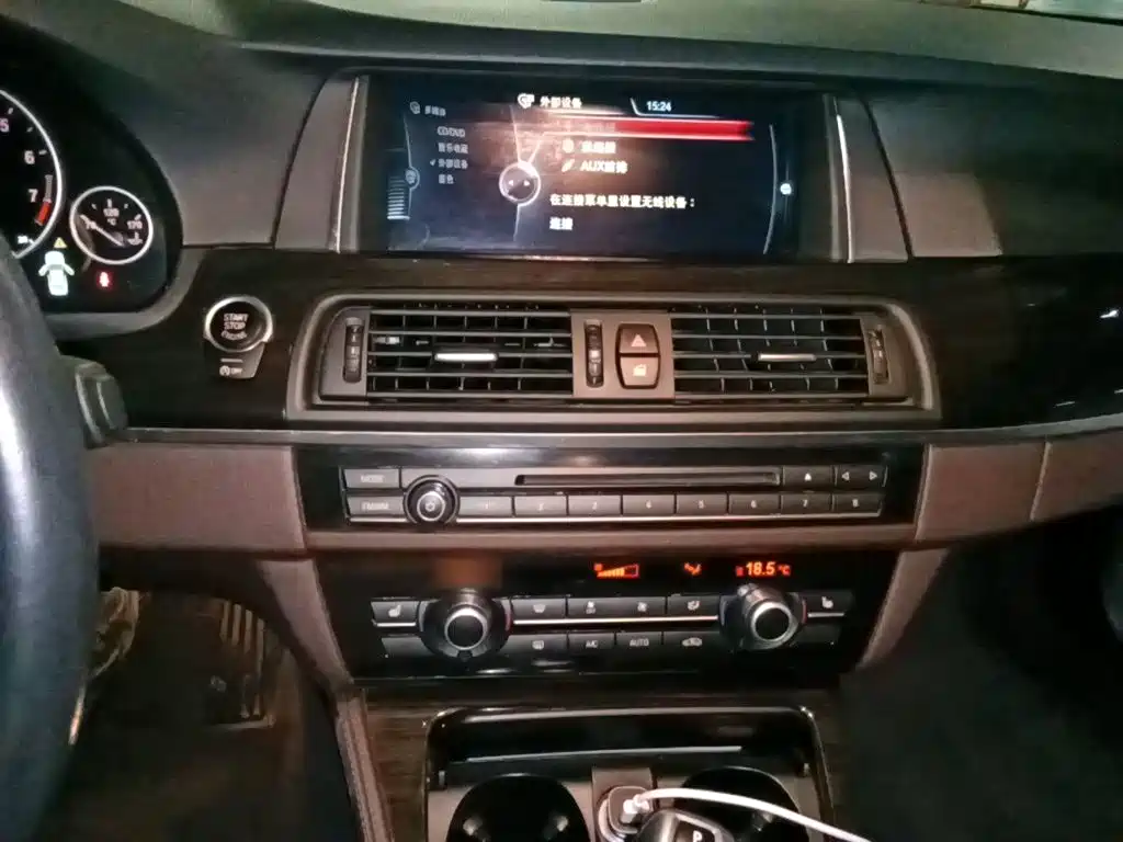 BMW 5 Series — миниатюра 6