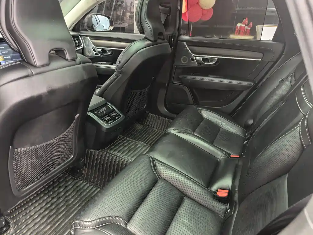 Volvo V90 2017 Cross Country T5 AWD