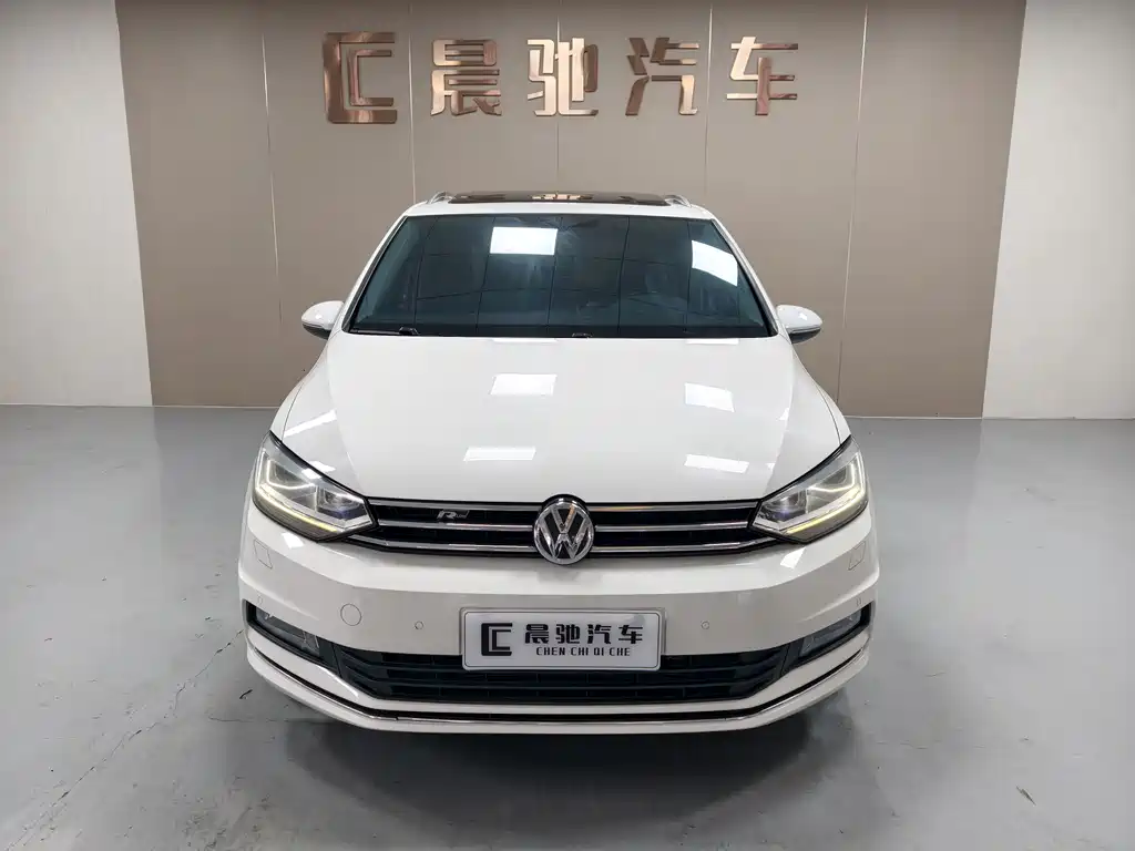 Volkswagen Touran — миниатюра 2