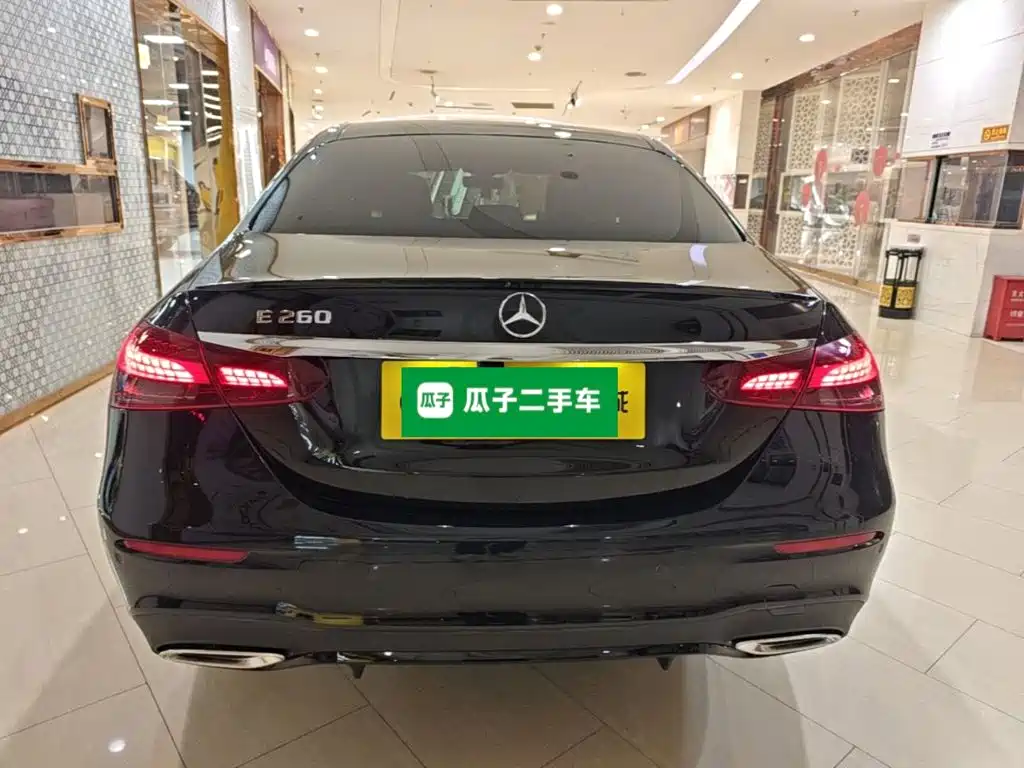 Mercedes-Benz E-Class (Import) — миниатюра 6
