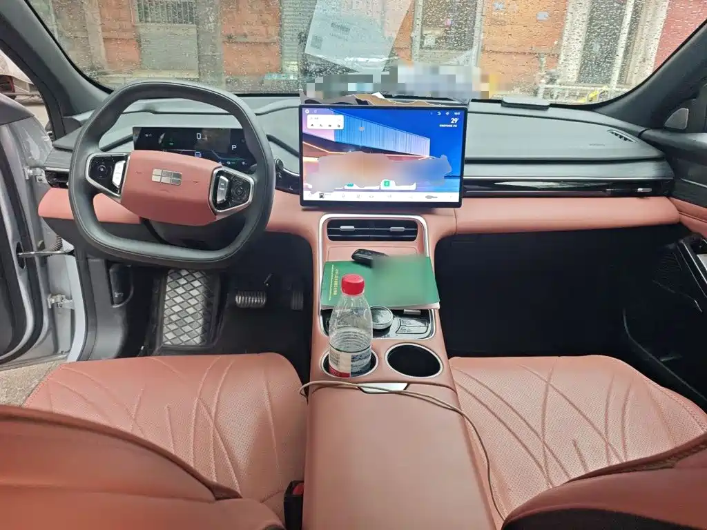 Geely Galaxy Galaxy L6 L6 2025 EM-i 60km