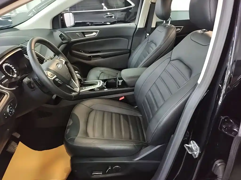 Ford Edge — миниатюра 15