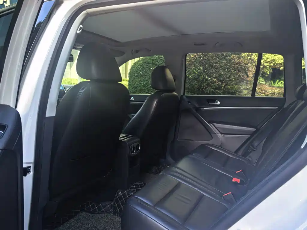 Volkswagen Tiguan — миниатюра 14