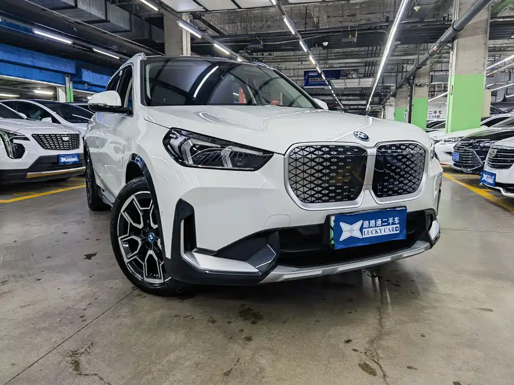 BMW iX1 — миниатюра 3