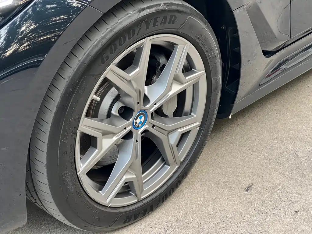 BMW i3 — миниатюра 14