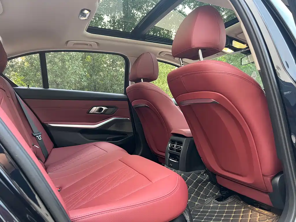 BMW i3 — миниатюра 11