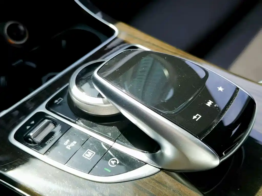 Mercedes-Benz GLC — миниатюра 16