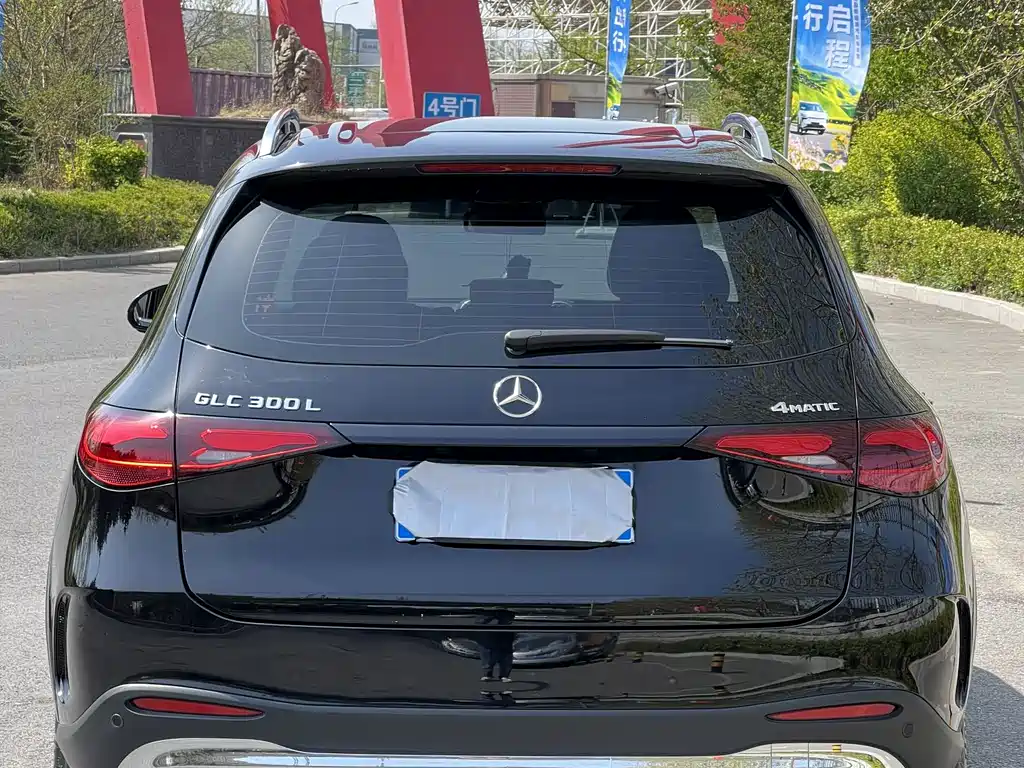 Mercedes-Benz GLC 2023 GLC 300 L 4MATIC 7 мест