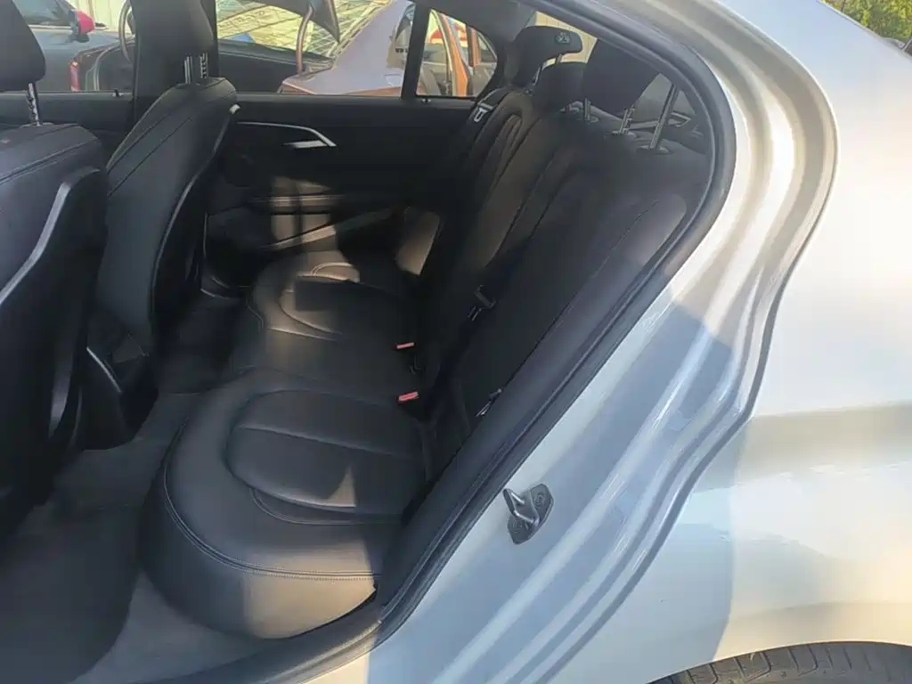 BMW 1 Series — миниатюра 17
