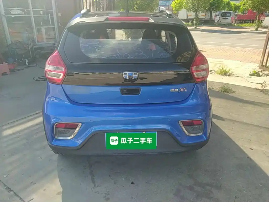 Geely Vision X1 — миниатюра 6