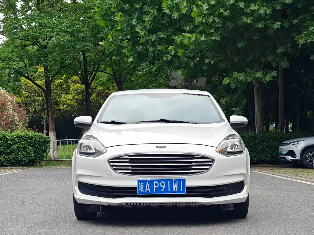 Ford Escort 2019 1.5L AT