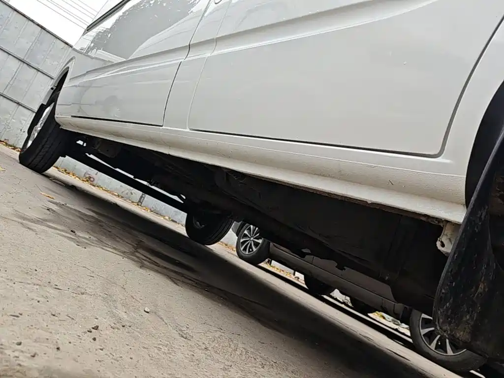 MAXUS V80 — миниатюра 21