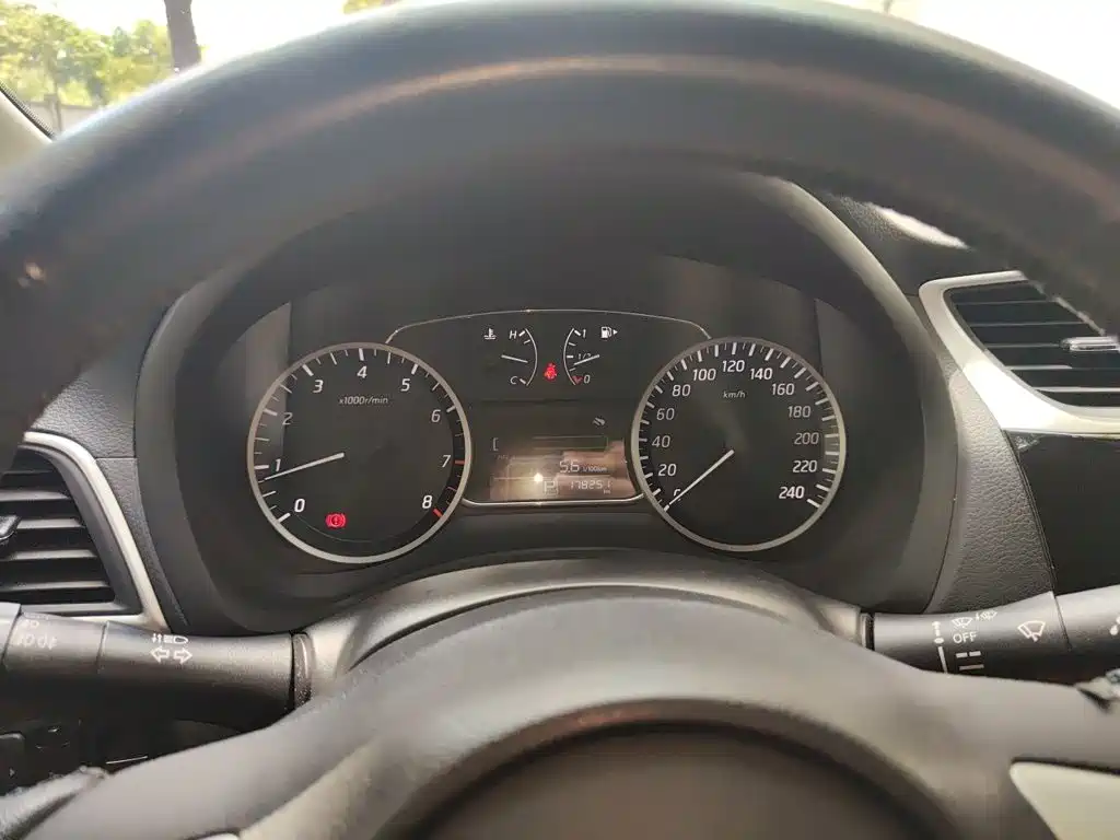 Nissan Sylphy — миниатюра 13