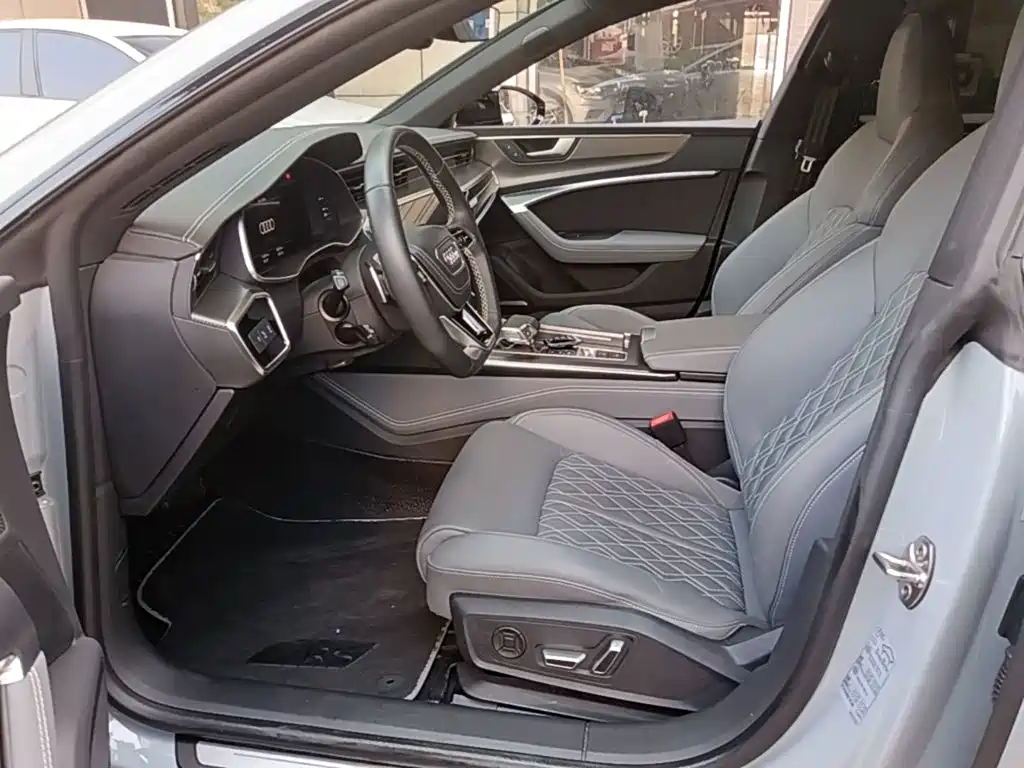 Audi A7L — миниатюра 15
