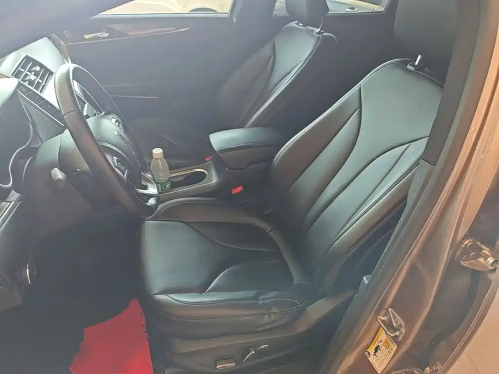 Lincoln MKC — миниатюра 15