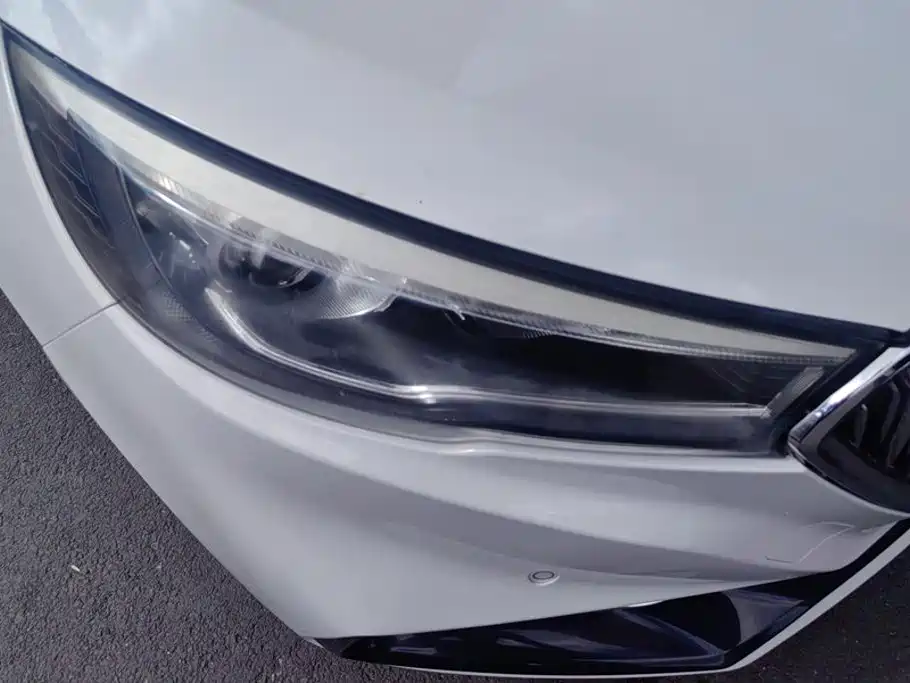 Hongqi Hongqi H5 — миниатюра 5