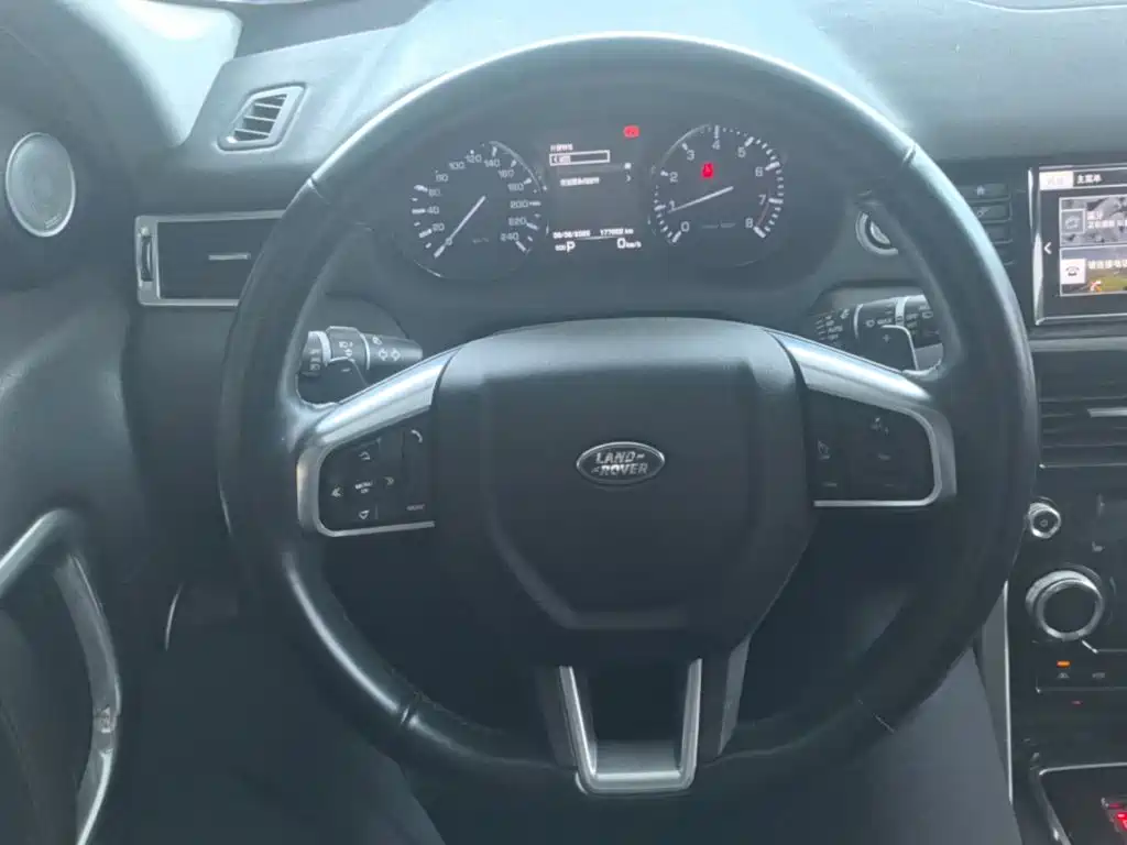 Land Rover Discovery Sport — миниатюра 11
