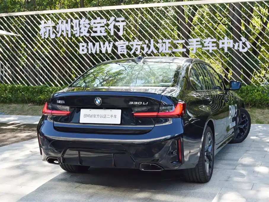 BMW 3 Series — миниатюра 4