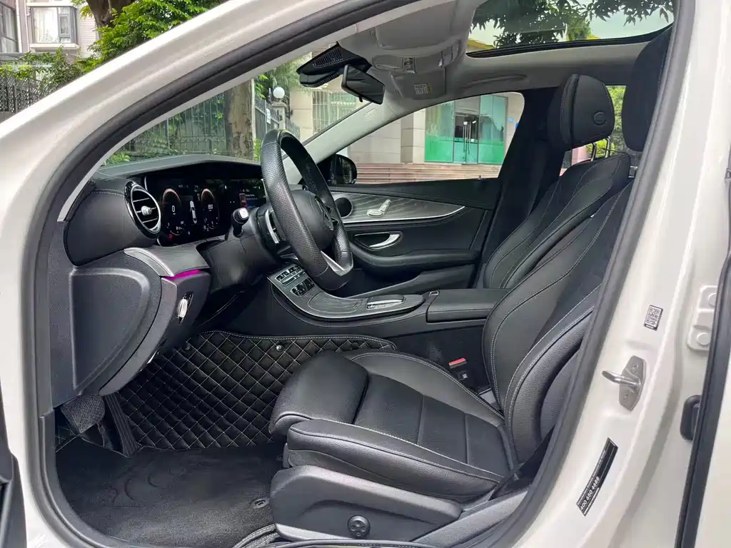 Mercedes-Benz E-Class — миниатюра 3