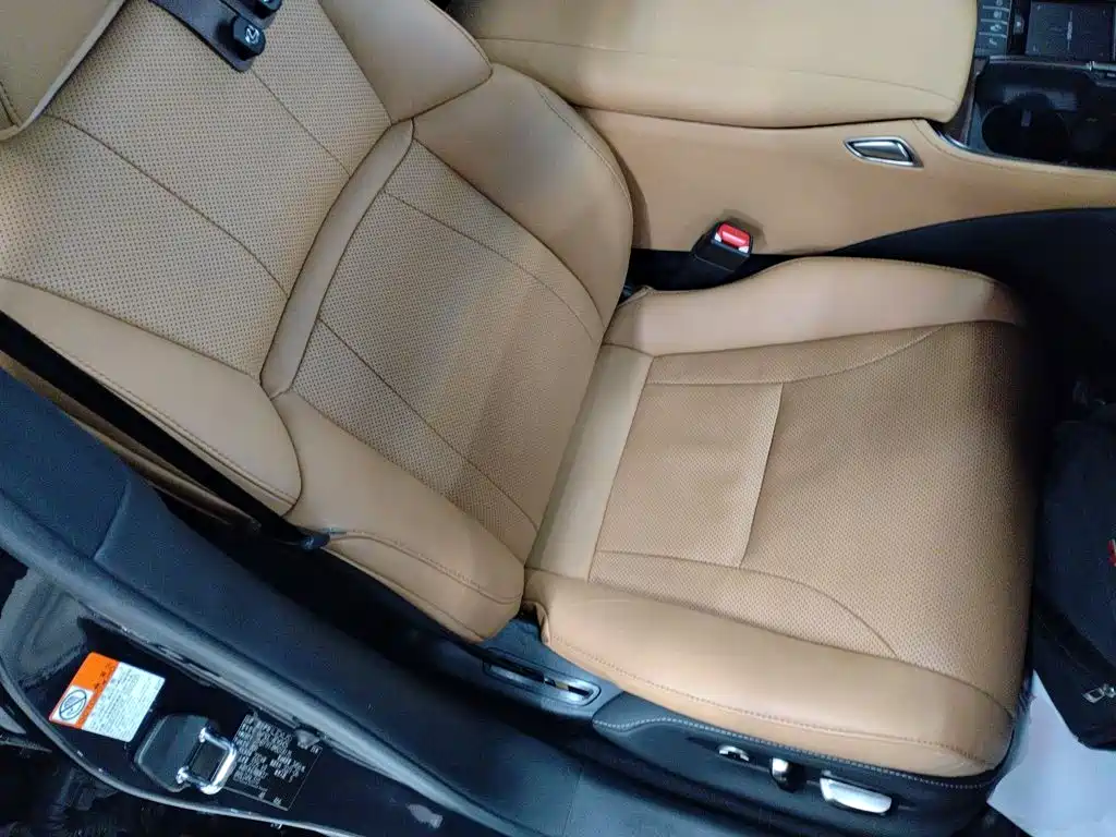 Lexus LS — миниатюра 20