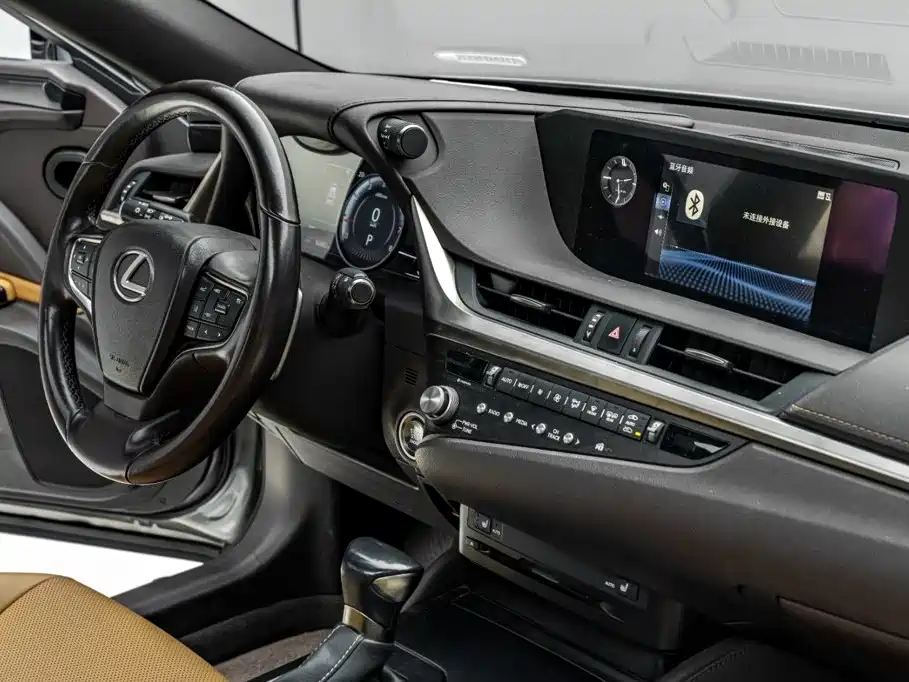 Lexus ES — миниатюра 22