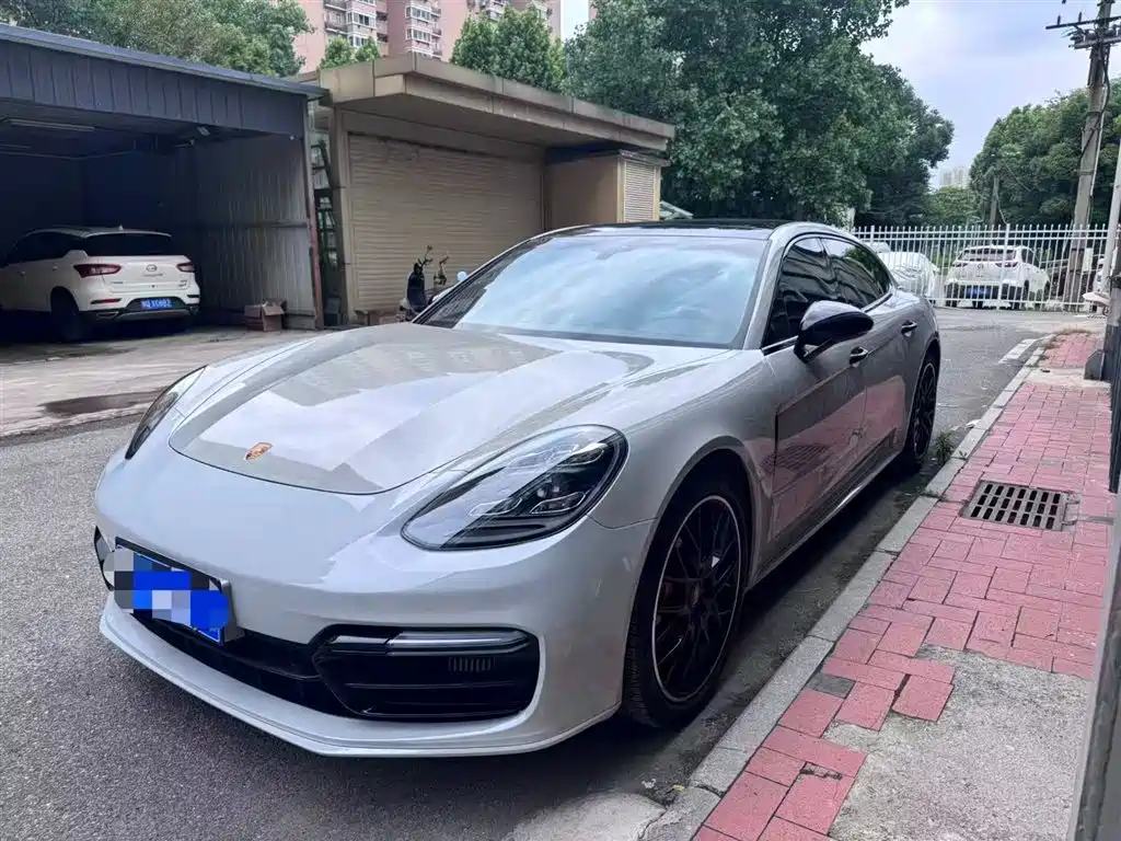 Купить Porsche Panamera