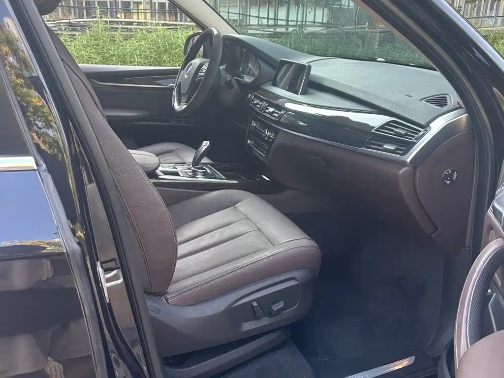 BMW X5 (Import) — миниатюра 14