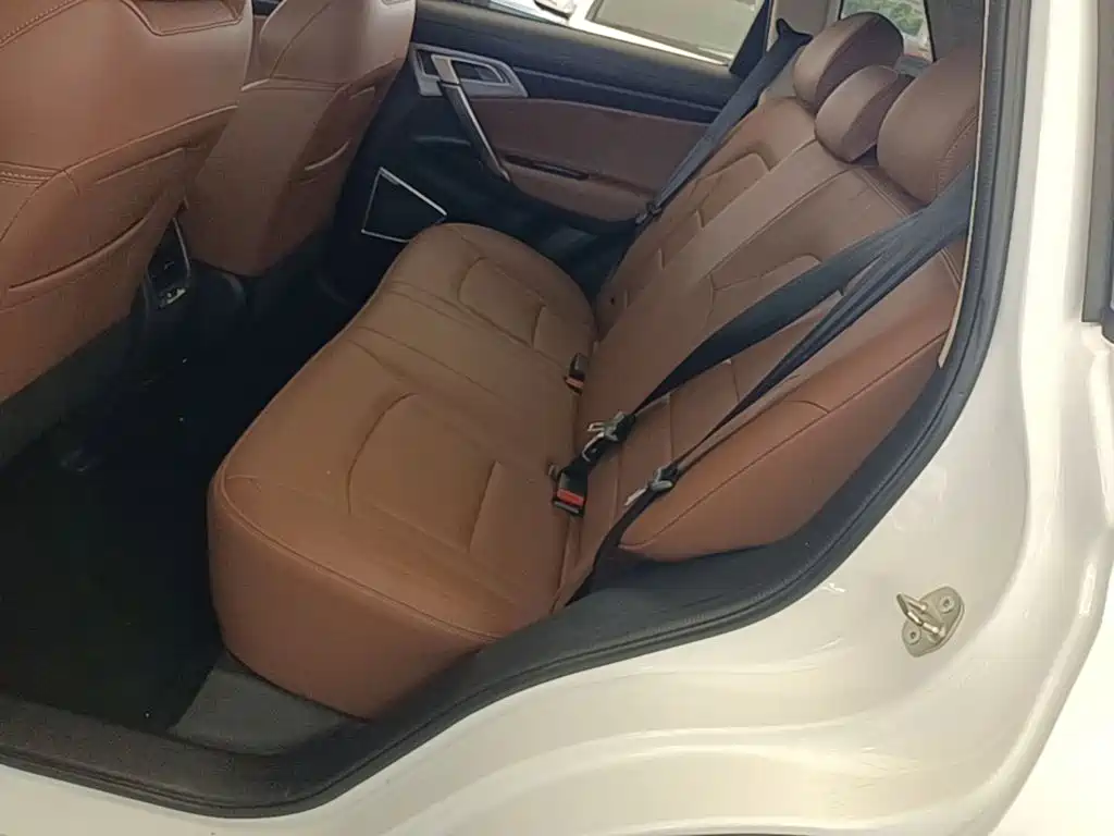 Geely Boyue — миниатюра 17