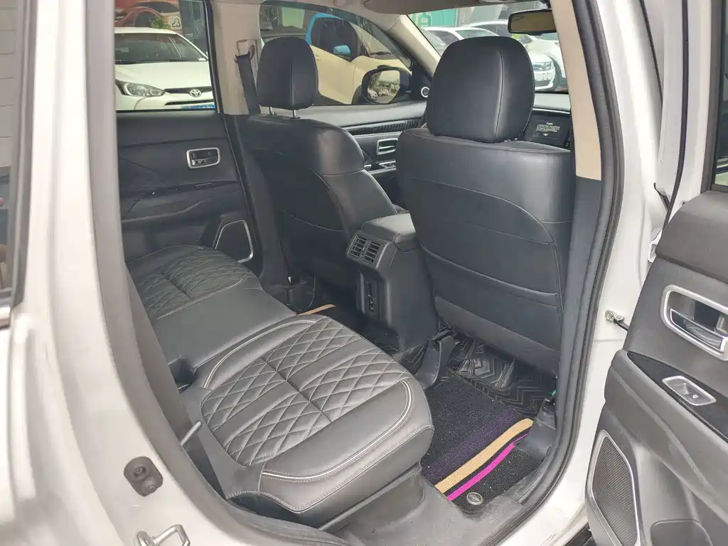 Mitsubishi Outlander — миниатюра 13