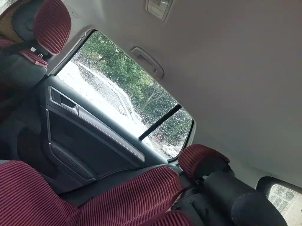 Volkswagen Golf — миниатюра 14