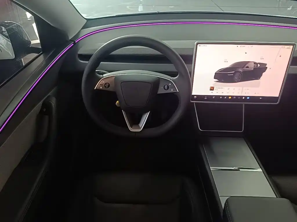 Tesla Model Y — фотографии объявления, Фото 11