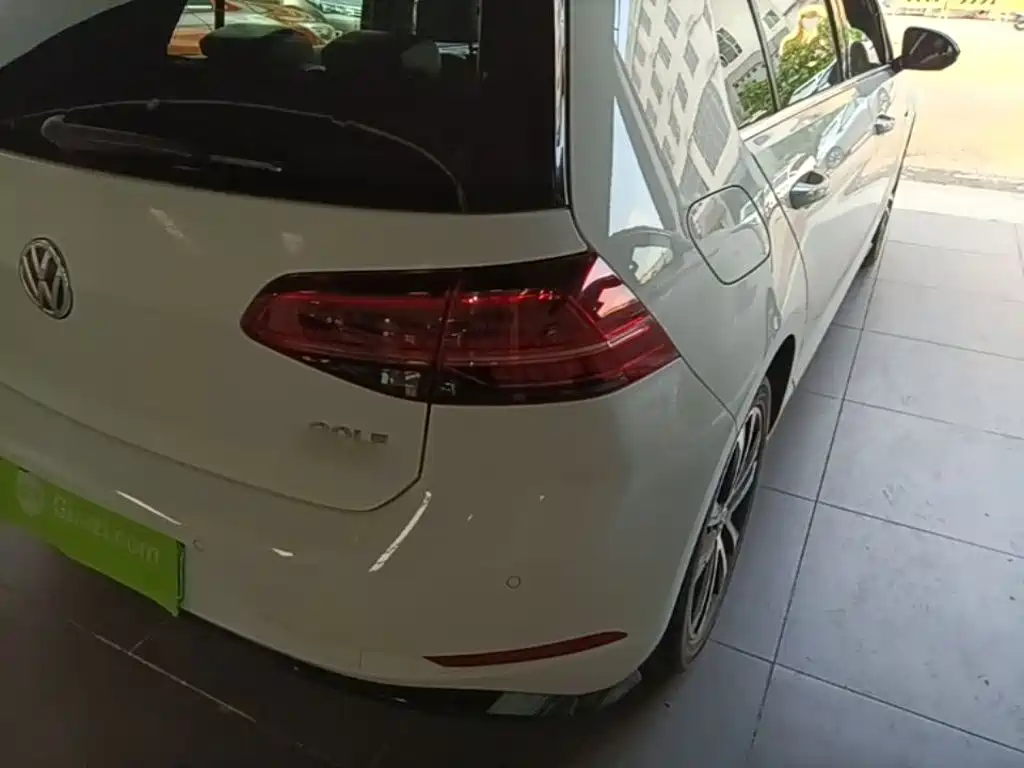 Volkswagen Golf — миниатюра 8