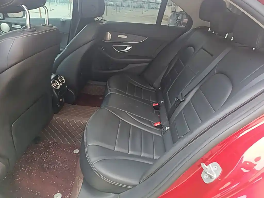 Mercedes-Benz C-Class — миниатюра 17