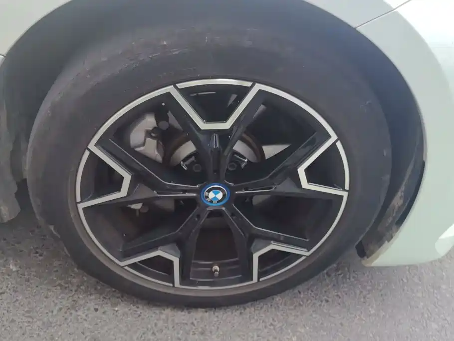 BMW i3 — миниатюра 6