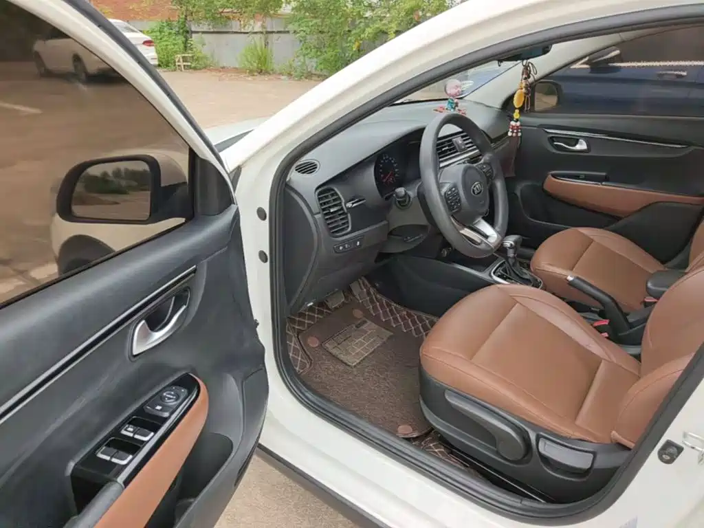 Kia KX Cross — миниатюра 16