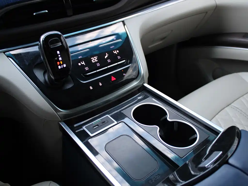 Buick GL8 — миниатюра 11