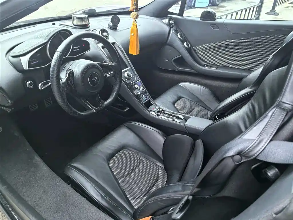 McLaren 12C 2013 3.8T SPIDER